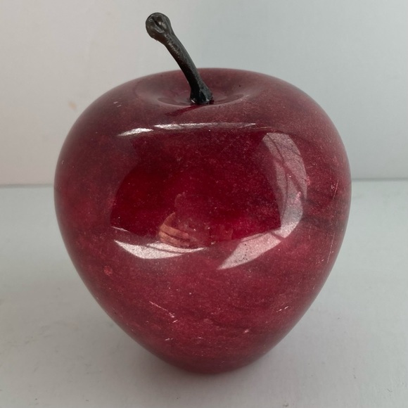 Alabaster Red Marble Apple Paperweight with Stem for the Teacher 3.5” Tall - Picture 8 of 10